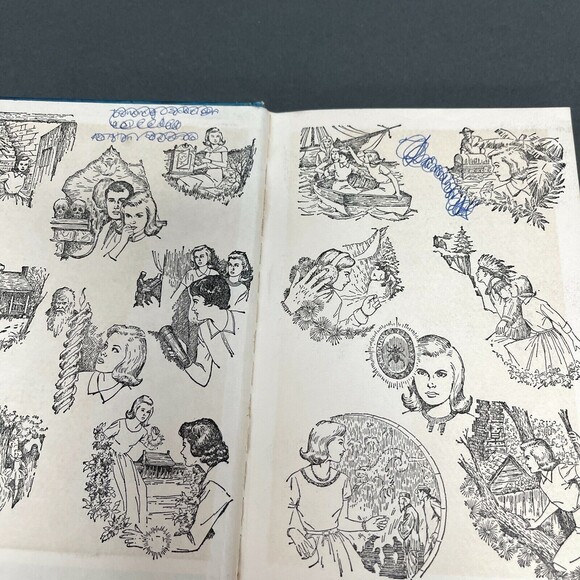 The Secret of the Old Clock by Carolyn Keene Nancy Drew Mystery Stories - Picture 3 of 6